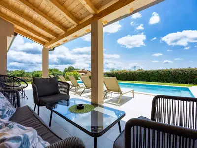 Villa für 6 Personen (170 m²) in Tinjan 9/10