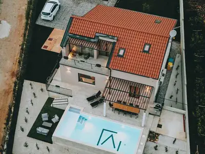 Villa für 8 Personen (200 m²) in Tinjan 7/10