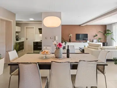 Villa für 8 Personen (170 m²) in Tinjan 4/10