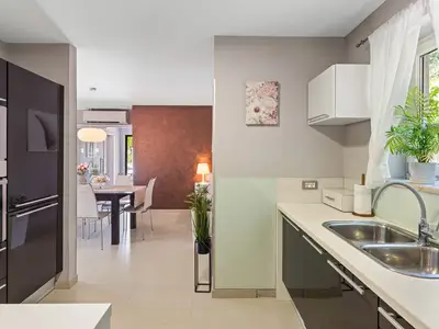 Villa für 8 Personen (170 m²) in Tinjan 10/10