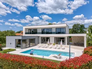Villa für 8 Personen (360 m²) in Tinjan