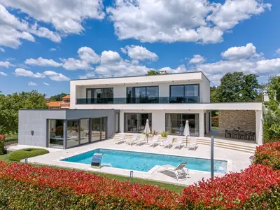 Villa für 8 Personen (360 m²) in Tinjan 1/10