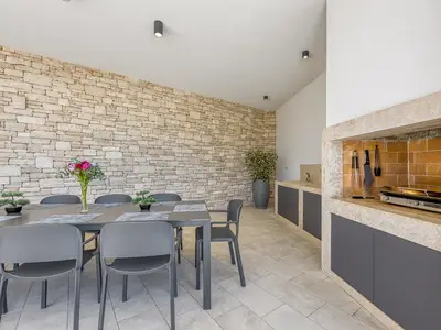 Villa für 8 Personen (360 m²) in Tinjan 7/10