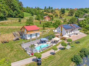 Villa für 9 Personen (140 m²) in Trebnje