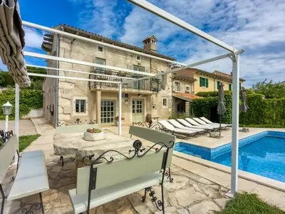 Villa für 7 Personen (109 m²) in Trget 4/10