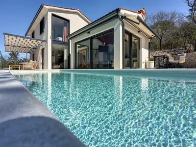 Villa für 4 Personen (150 m²) in Trget 2/10