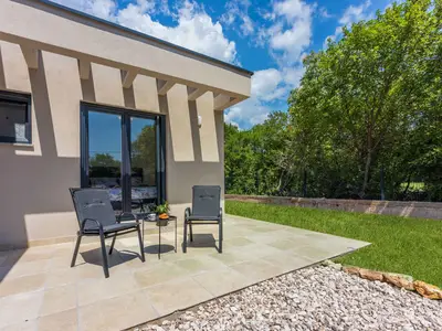 Villa für 6 Personen (140 m²) in Trget 5/10
