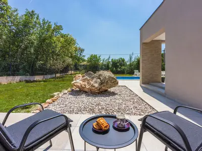 Villa für 6 Personen (140 m²) in Trget 6/10
