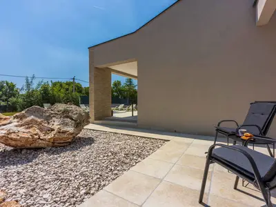 Villa für 6 Personen (140 m²) in Trget 8/10