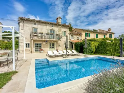 Villa für 7 Personen (110 m²) in Trget 2/10