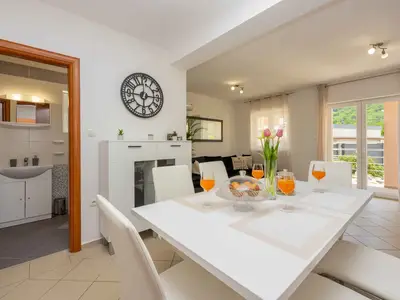 Villa für 6 Personen (96 m²) in Tribalj 8/10