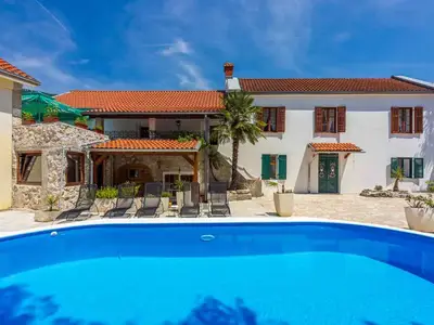 Villa für 10 Personen (280 m²) in Tribalj 9/10