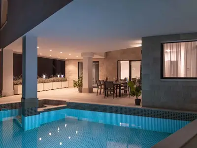 Villa für 14 Personen (360 m²) in Trogir 1/10