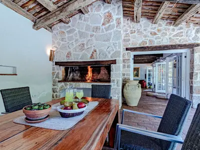 DiningRoom