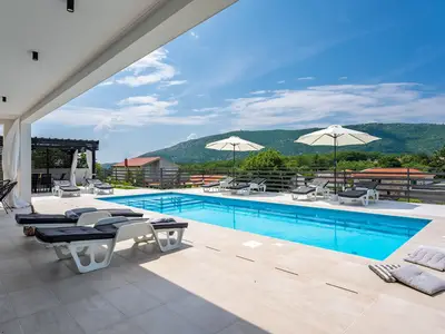 Die Villa Mirage verfügt über einen privaten Pool von 3,6 x 10 m
