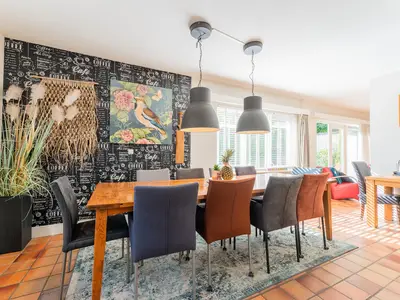 DiningRoom