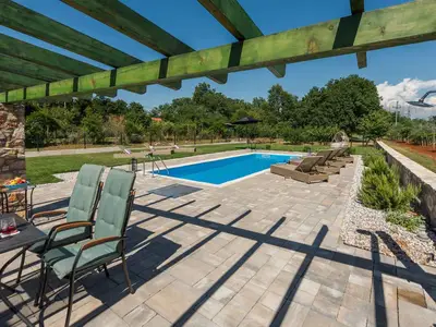 Villa für 8 Personen (270 m²) in Umag 9/10