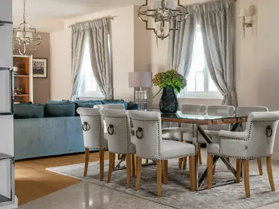 DiningRoom