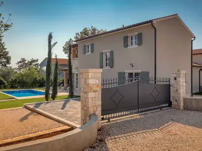 Villa für 7 Personen (179 m²) in Vabriga 4/10