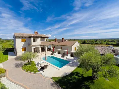 Villa für 8 Personen (143 m²) in Vabriga 1/10