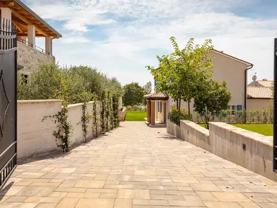 Villa für 8 Personen (181 m²) in Vabriga 7/10