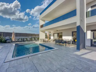 Villa für 10 Personen (270 m²) in Vabriga 1/10