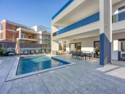 Villa für 10 Personen (270 m²) in Vabriga 9/10