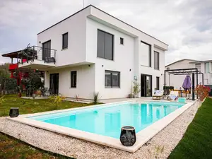 Villa für 6 Personen (208 m²) in Valica