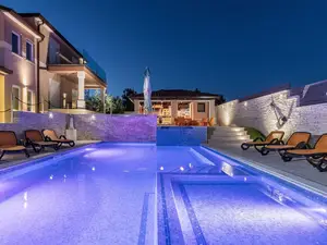 Villa für 19 Personen (400 m²) in Valtura