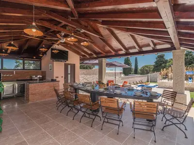 Villa für 18 Personen (460 m²) in Valtura 8/10