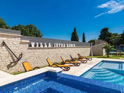 Villa für 18 Personen (460 m²) in Valtura 9/10