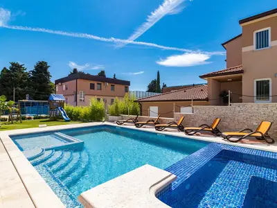 Villa für 18 Personen (460 m²) in Valtura 10/10