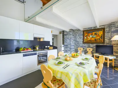 Küche und Essbereich