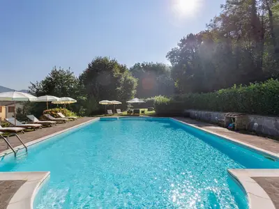 PoolOfHouse