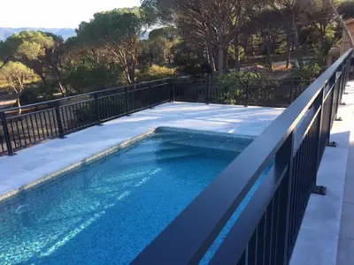 PoolOfHouse