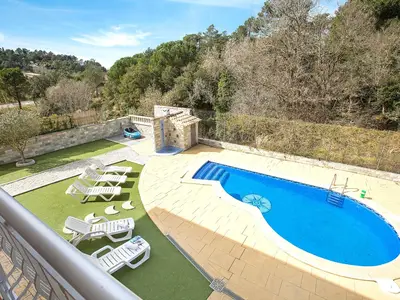 PoolOfHouse