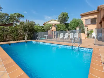 PoolOfHouse