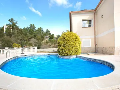 PoolOfHouse