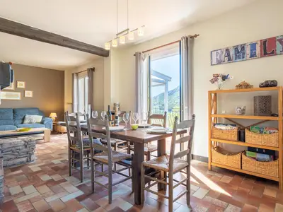 DiningRoom DiningRoom