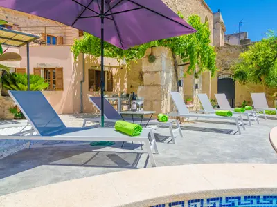 PoolOfHouse