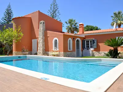 PoolOfHouse