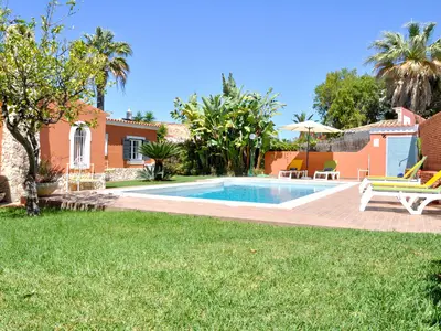 PoolOfHouse