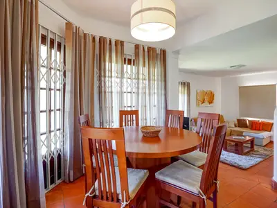 DiningRoom