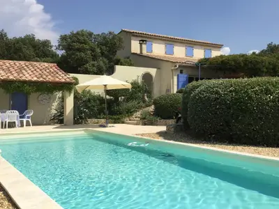 PoolOfHouse
