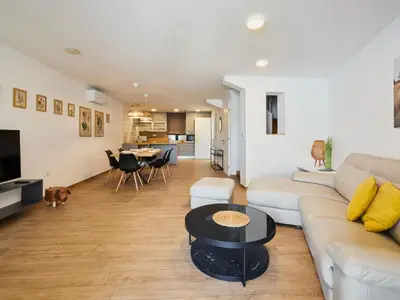 Wohn- und Esszimmer