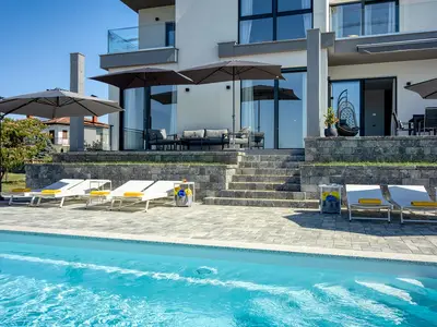 Villa für 8 Personen (350 m²) in Viskovo 2/10
