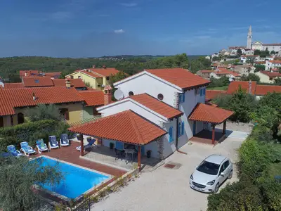 Villa für 7 Personen (150 m²) in Višnjan 1/10