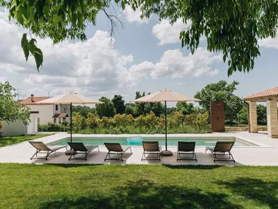 Villa für 4 Personen (140 m²) in Višnjan 3/10