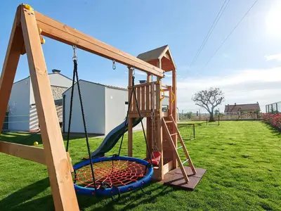 Villa für 8 Personen (264 m²) in Višnjan 8/10