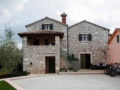 Villa für 12 Personen (220 m²) in Višnjan 10/10